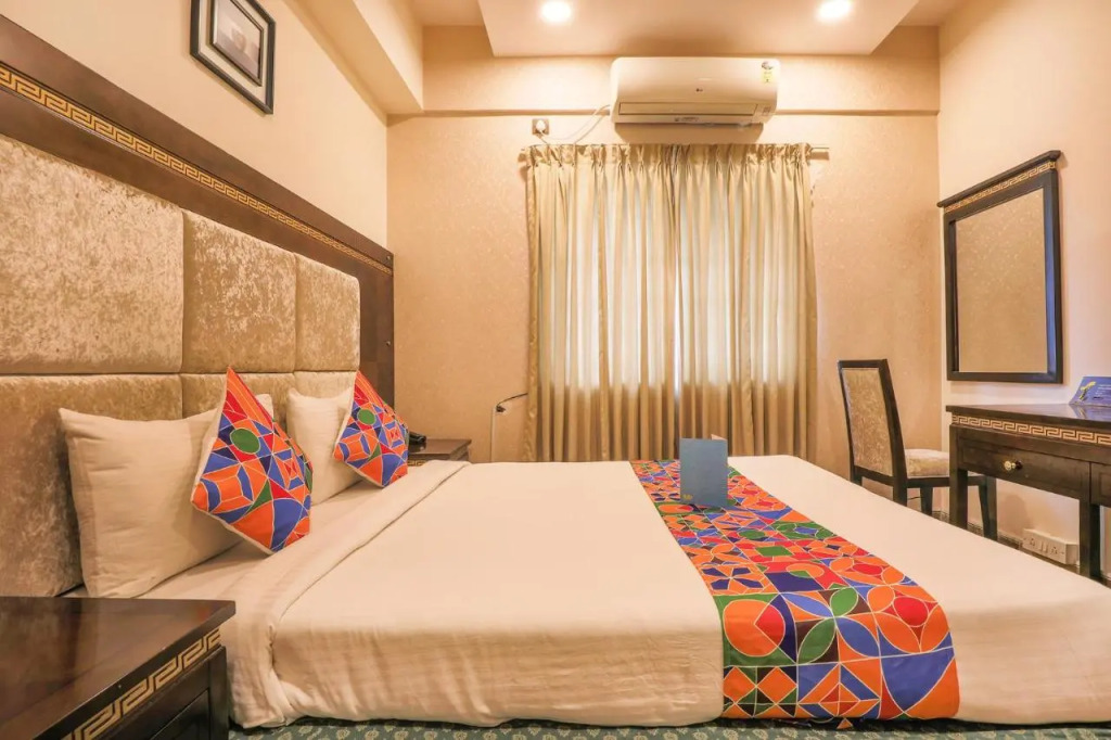 FabHotel Frazer Suites - Nr Bangalore Cantt Railway Station
