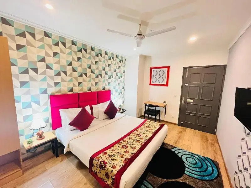 Qotel Chattarpur