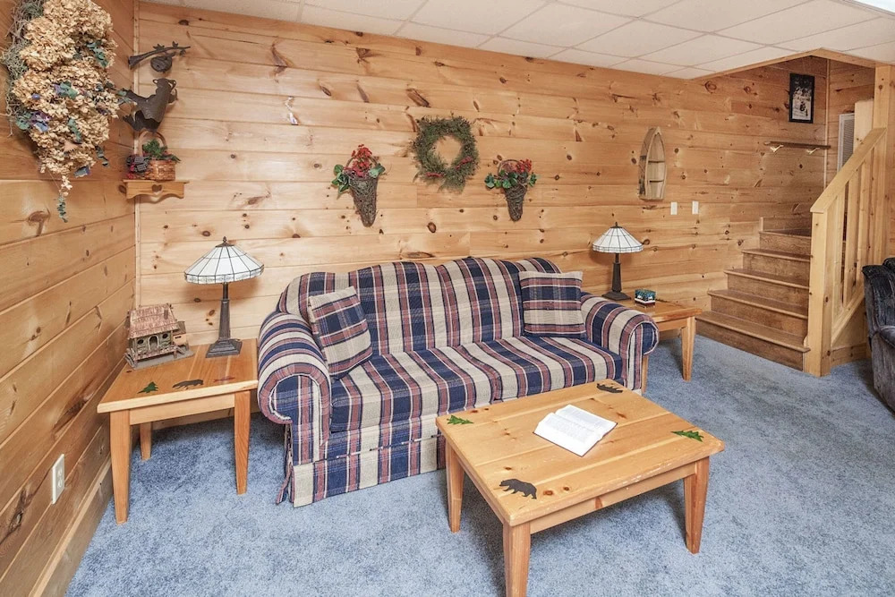 The Cozy Bear by Eagles Ridge Resort