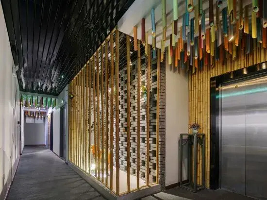 Yuanju Nashan Hotel (Zhengzhou Zhongyuan Wanda Tanshili Branch)