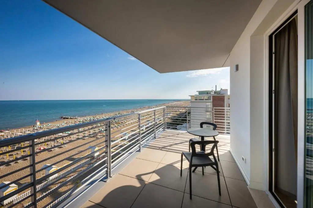 Hotel Tritone