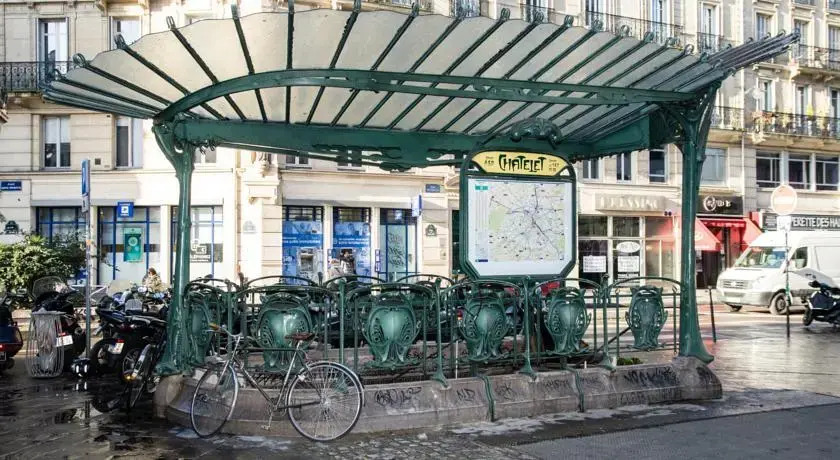 Chatelet Metro Paris Center
