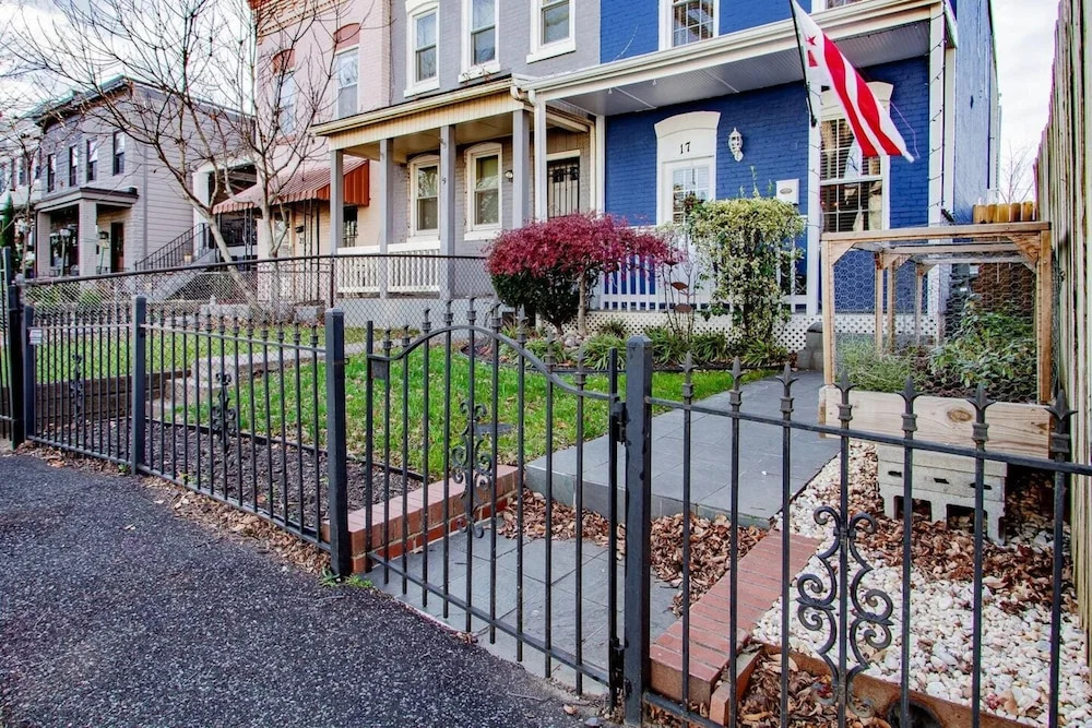 Family-friendly Home for travelers Near subway