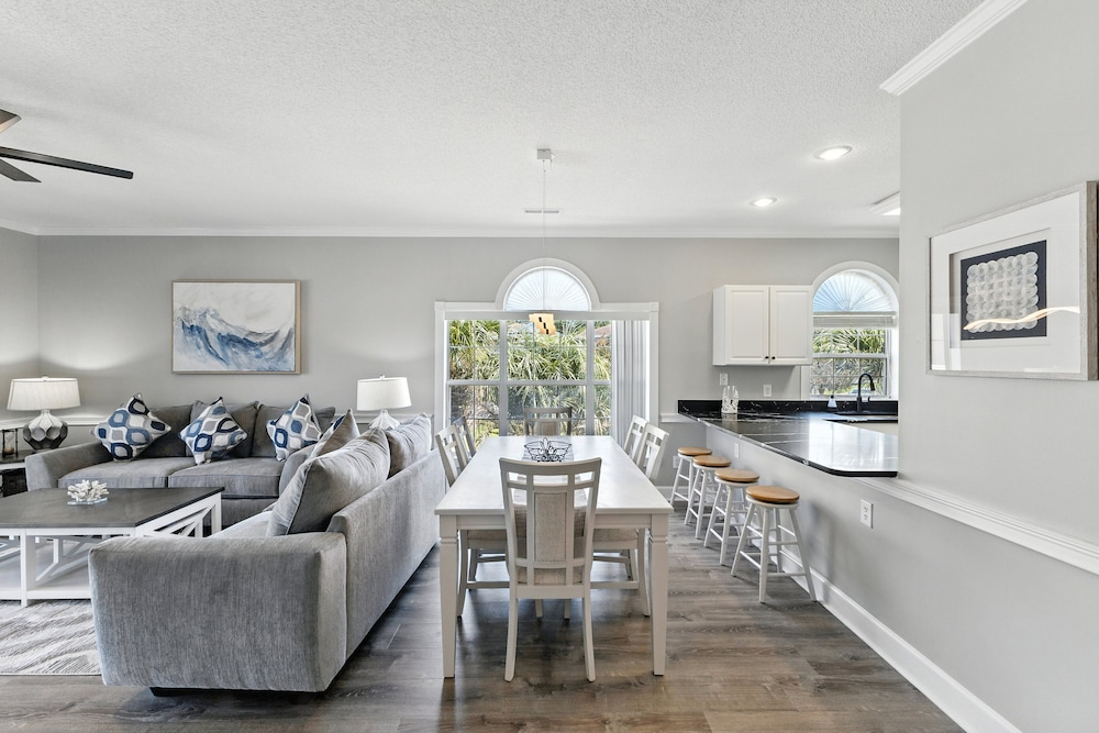 Magnolia Place 4737-204