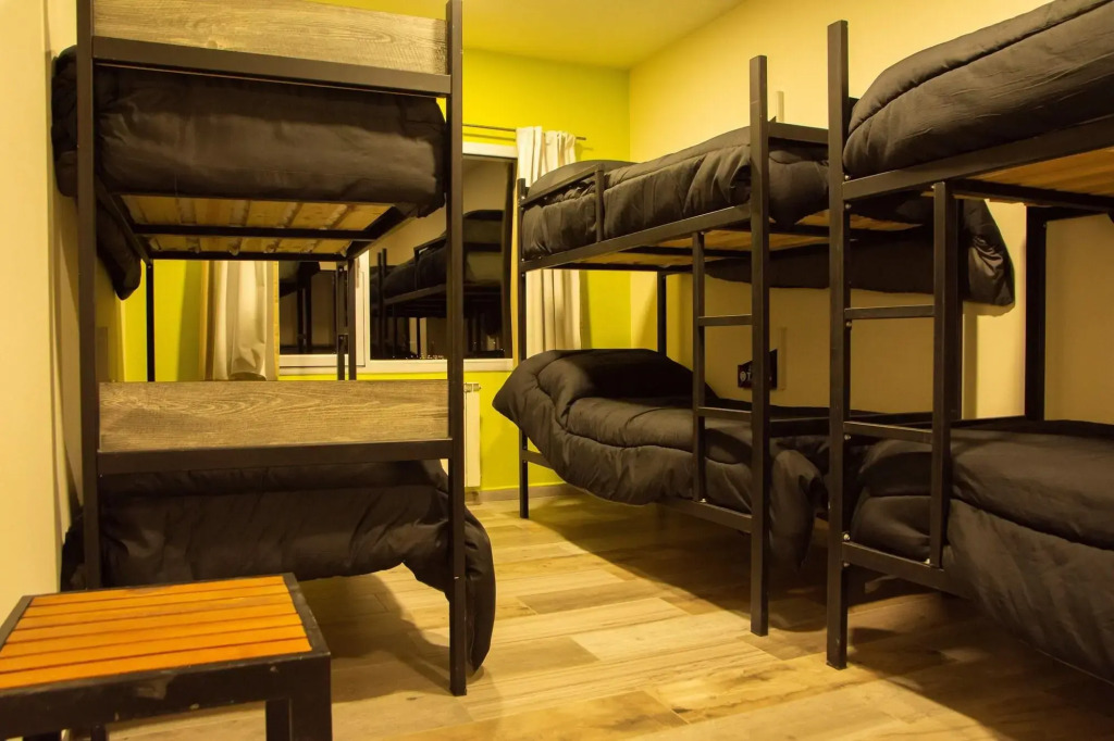 Titán Hostel