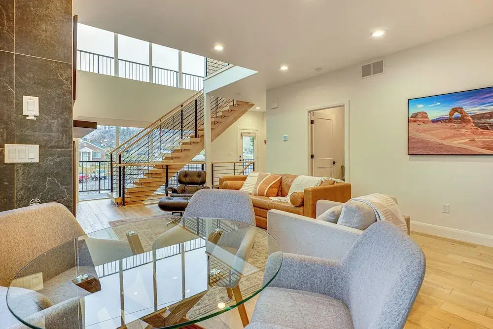 Hike, Ski & Explore Slc: Walkable Luxury Townhome