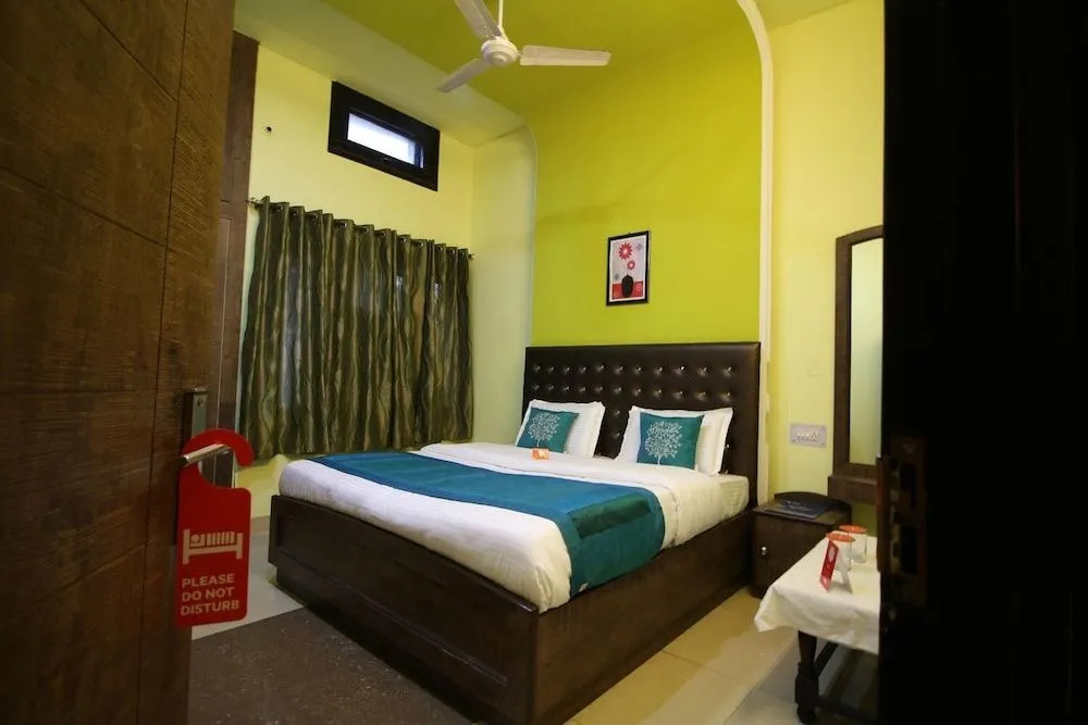 Motel Divine International