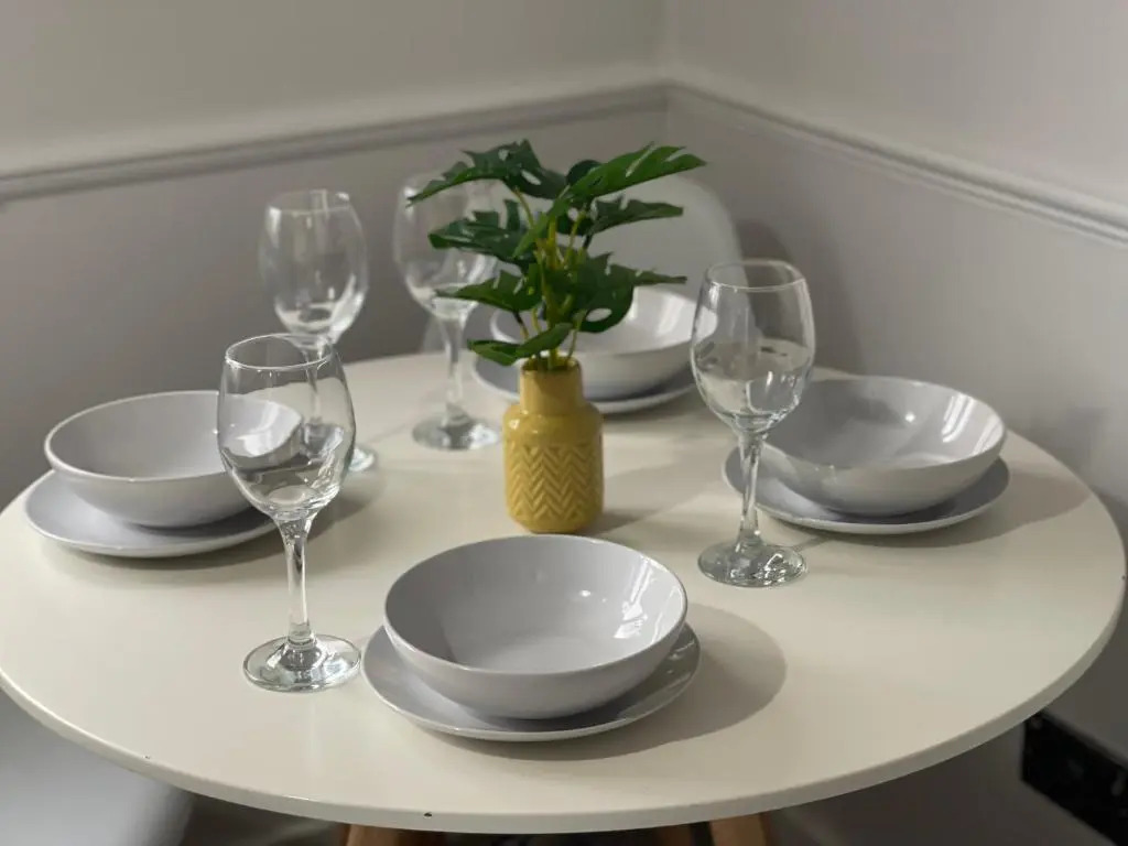 Modern 1 Bed ground floor apartment