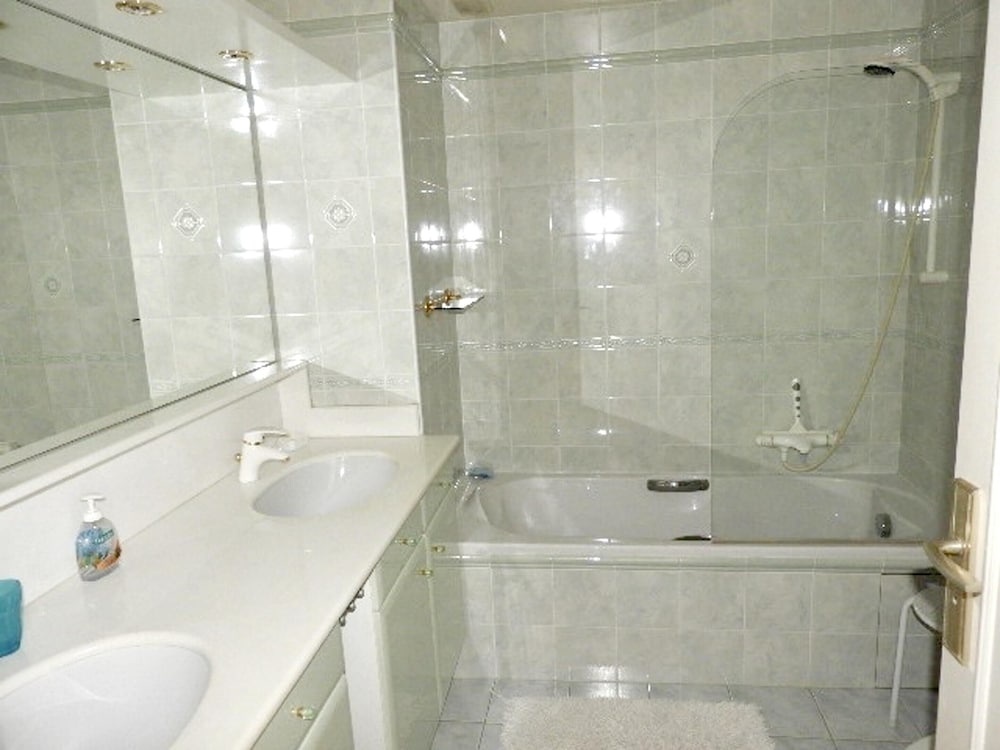 Apartment with One Bedroom in Mandelieu-La-Napoule, with Wonderful Sea View, Furnished Terrace And Wifi - 500 M From the Beach