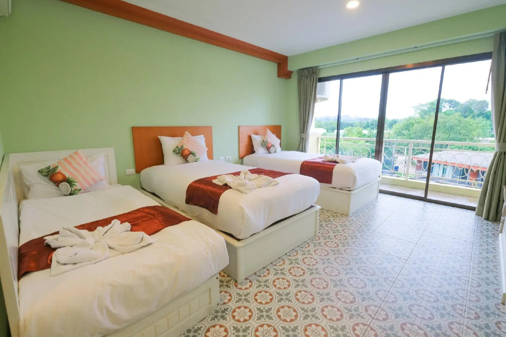 ROYAL PINEAPPLE HOTEL l a welcome to wealth and good fortune