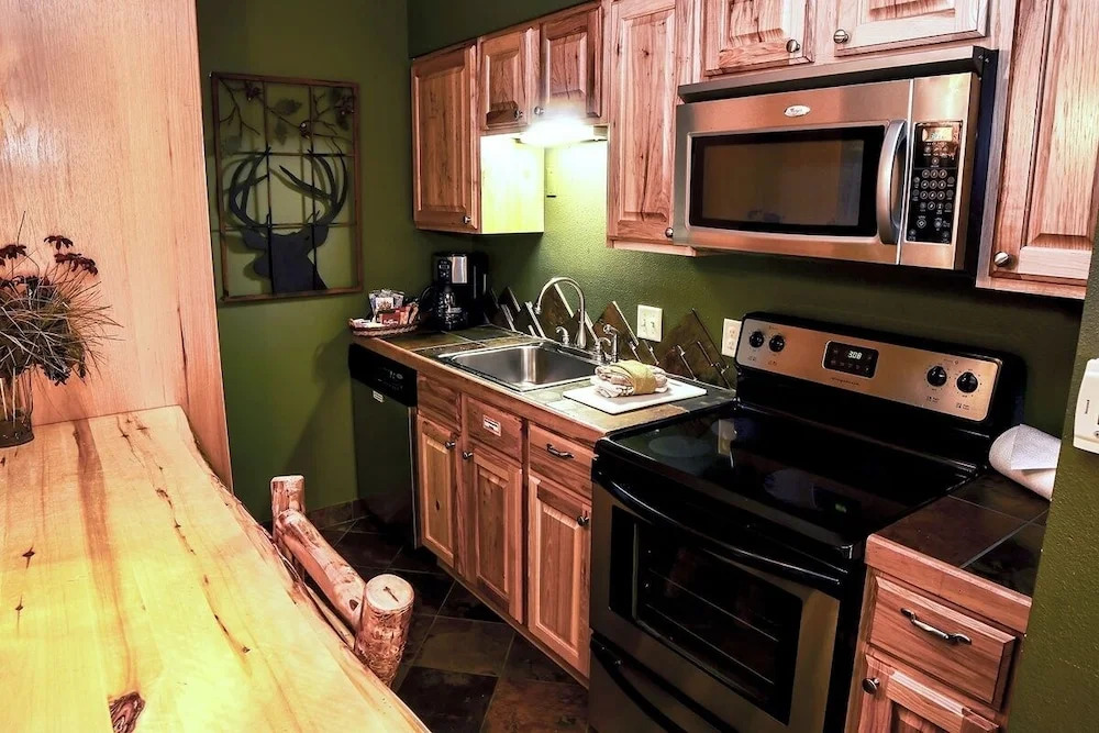 Fawn Valley Inn: 280 1 Bedroom Condo