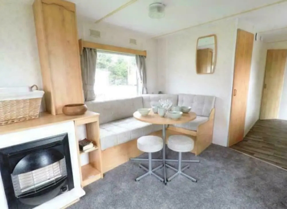 Lovely 2-bed Holiday Home in Clacton-on-sea