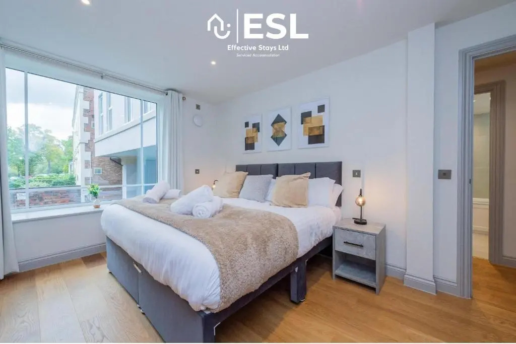 Luxury 2 Bedroom Church Apartment With Free Parking