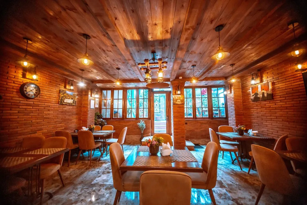 MUSMORE Boutique Hotel