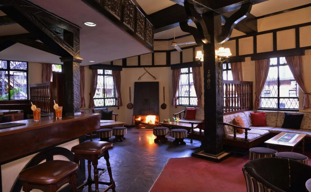 Cresta Churchill Hotel
