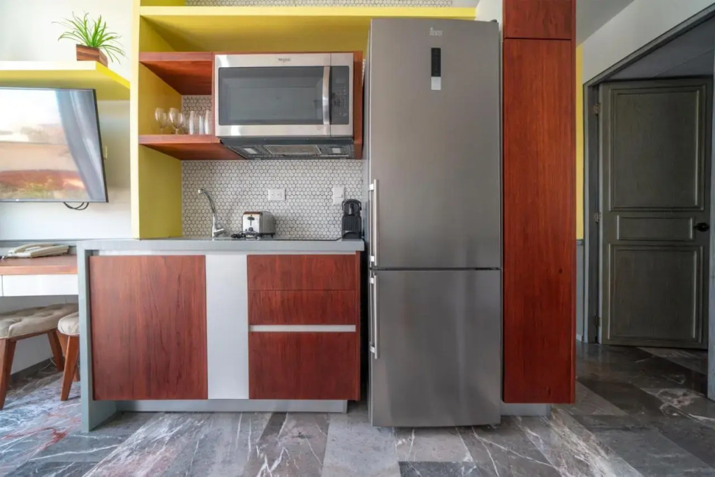 2 Suites, Terrace + Pool - Steps To Indigo Beach!
