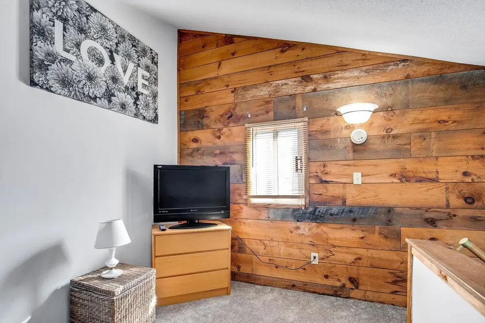 Mountaineer's Cottage - Cozy Condo In The Gorgeous White Mountains 2 Bedroom Condo by Redawning
