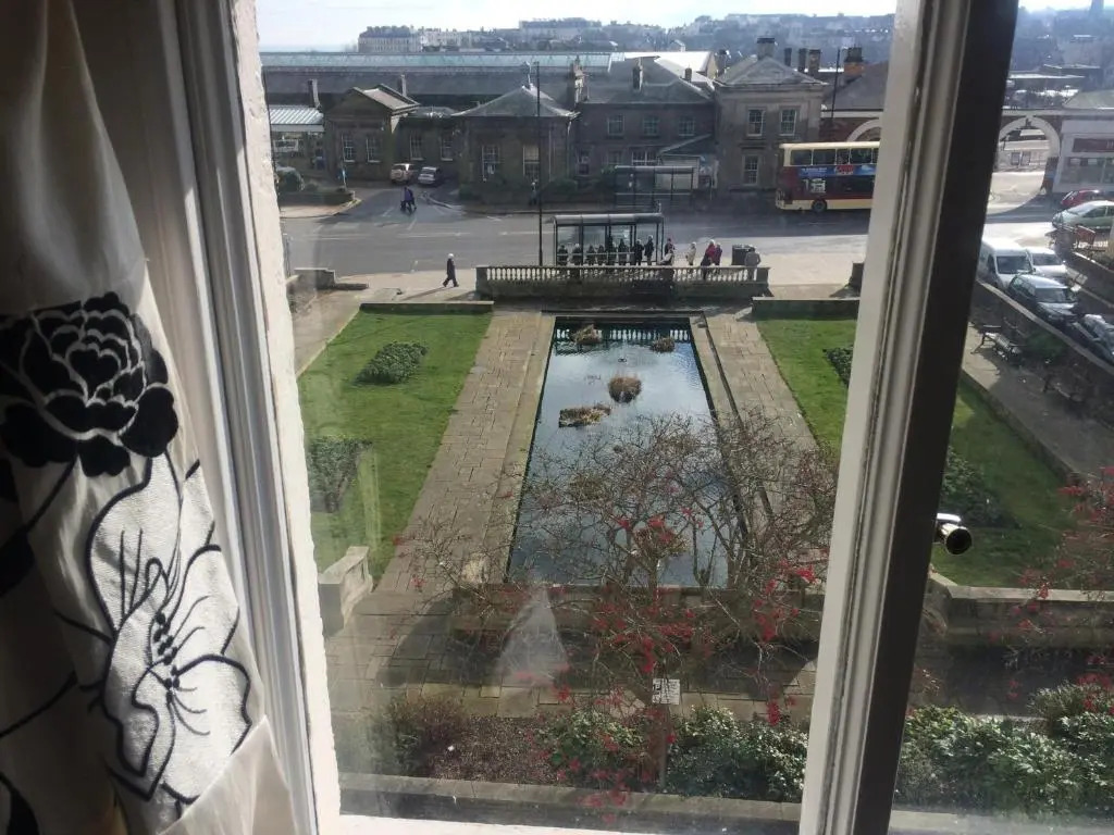 Admiral Guest House