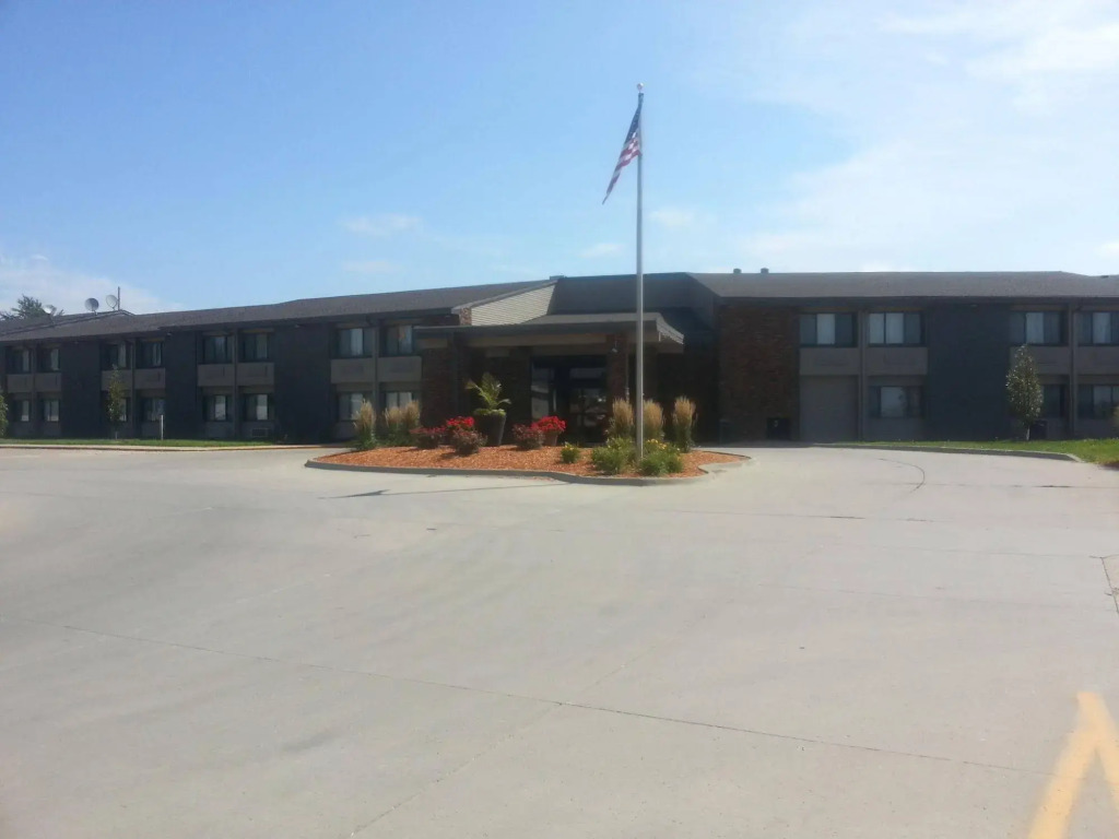 Carrollton Hotel
