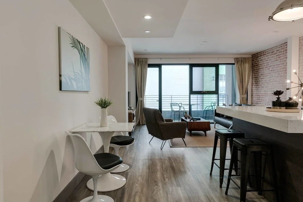 Historic Remodel 1-Bedroom in Prime DTLA Location!