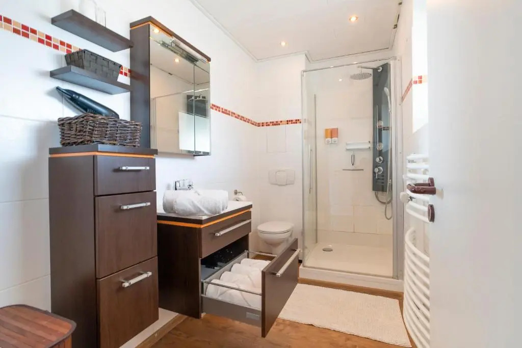 Stylish 2 Room Maisonette Hannover