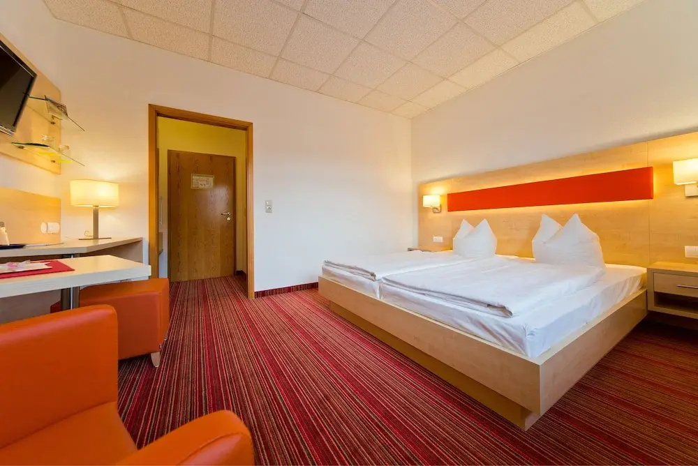 City Hotel