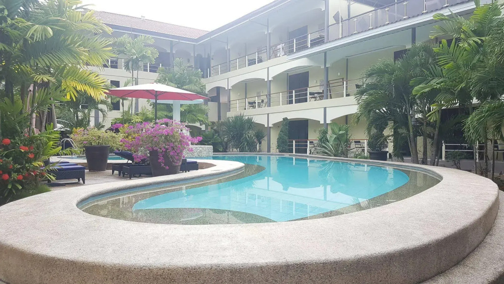 Alona Northland Resort