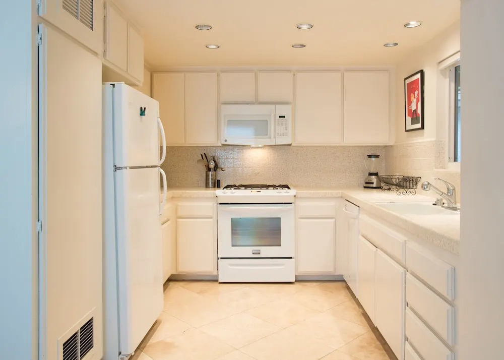 120 31st St B 3 Bedroom Duplex