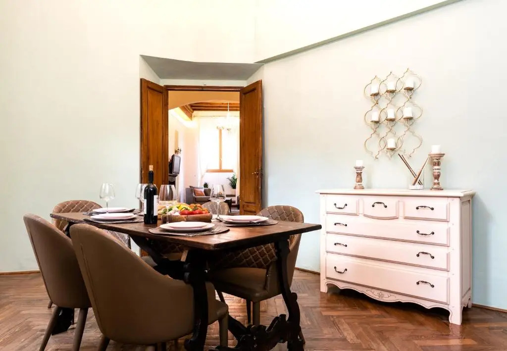 Historic center Palace - Huge 4 bedrooms Santa Croce apartment apartment - AC in all rooms