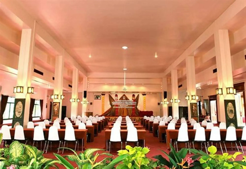 Phowadol Resort