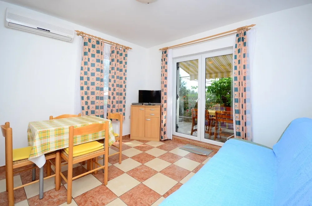 Apartments Josip