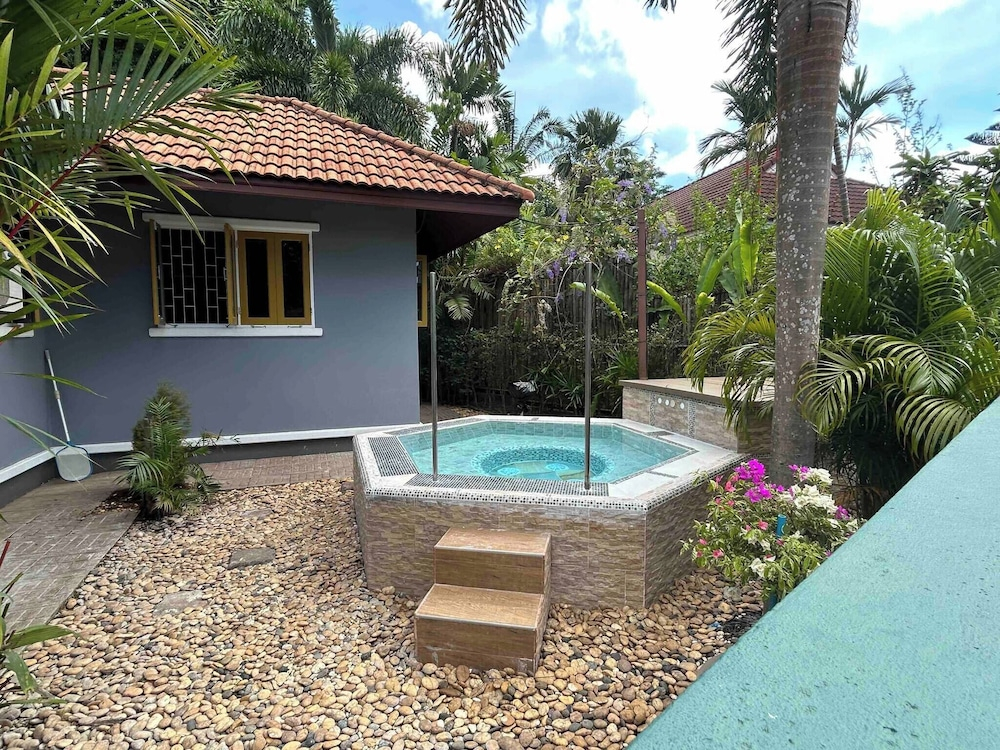Cozy Garden Cottage Krabi 1 BR