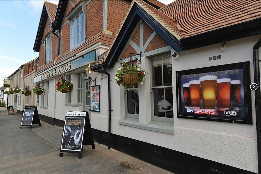 Crown and Anchor