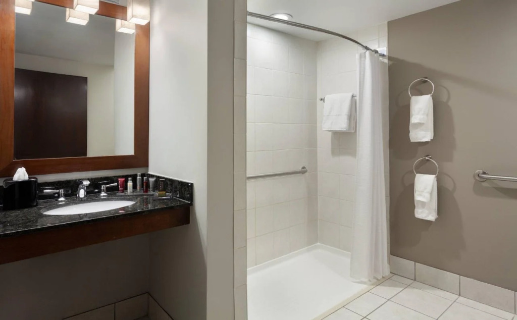 DoubleTree by Hilton Minneapolis Airport, MN