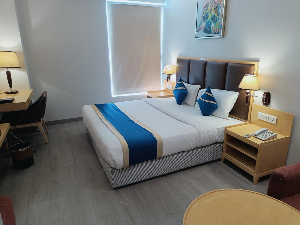 Hotel D'corbiz