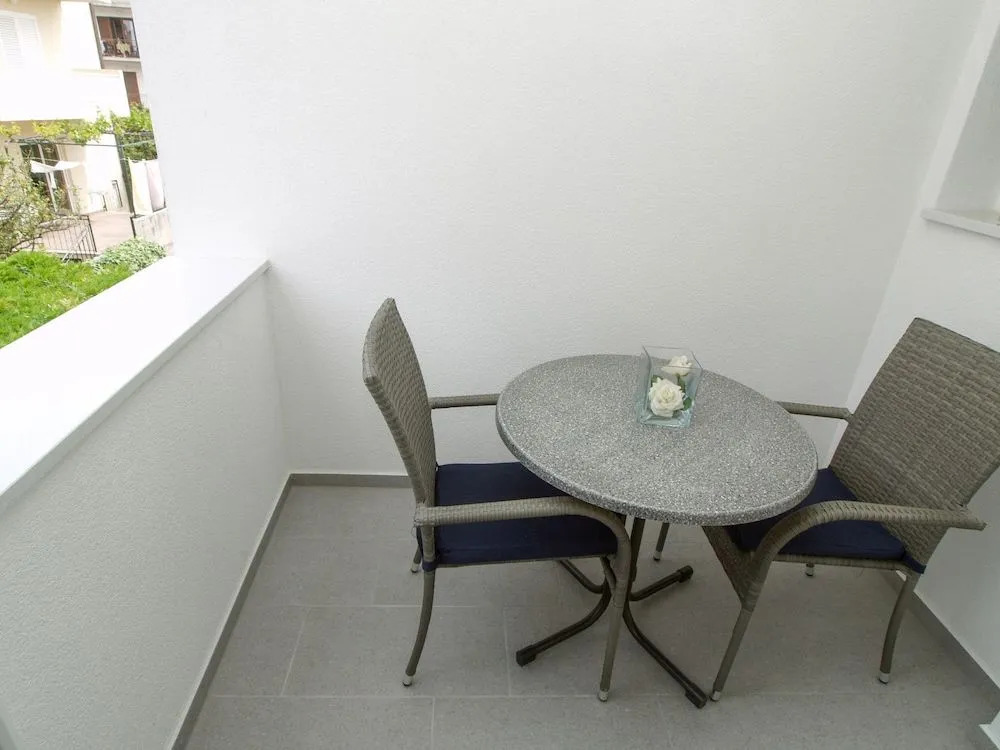 Apartments Miro