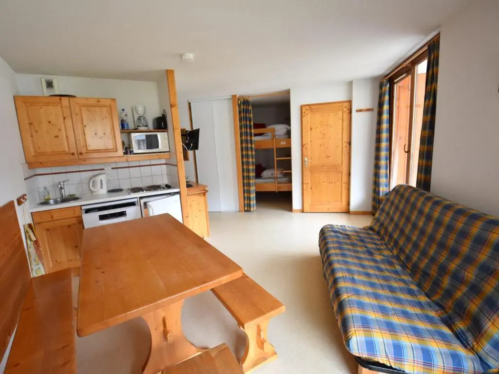 Appartement 6 personnes avec balcon proche jardin denfants - FR-1-642-62