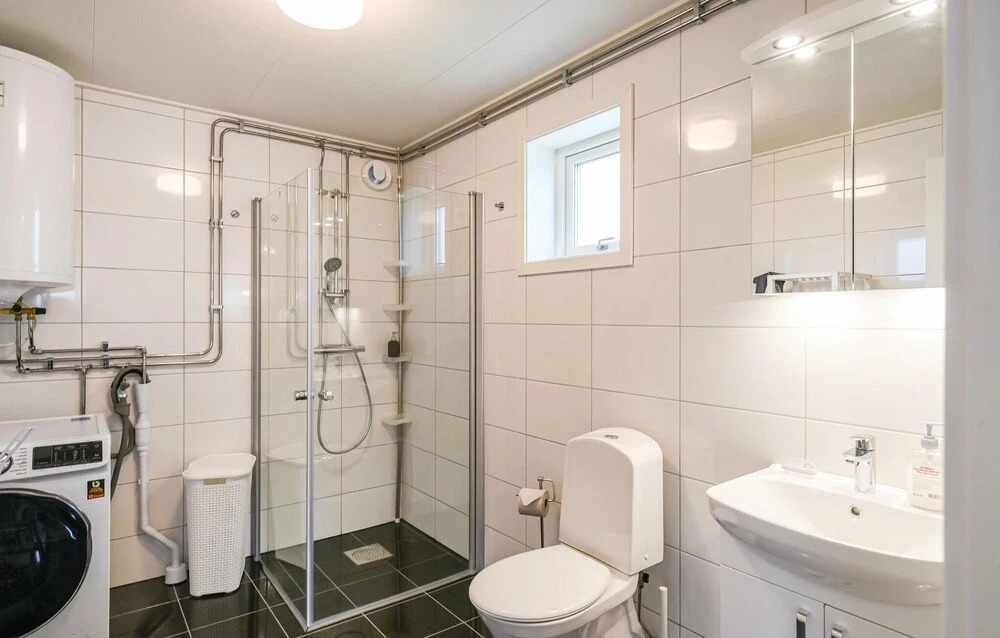2 Bedroom Amazing Home In Åsensbruk