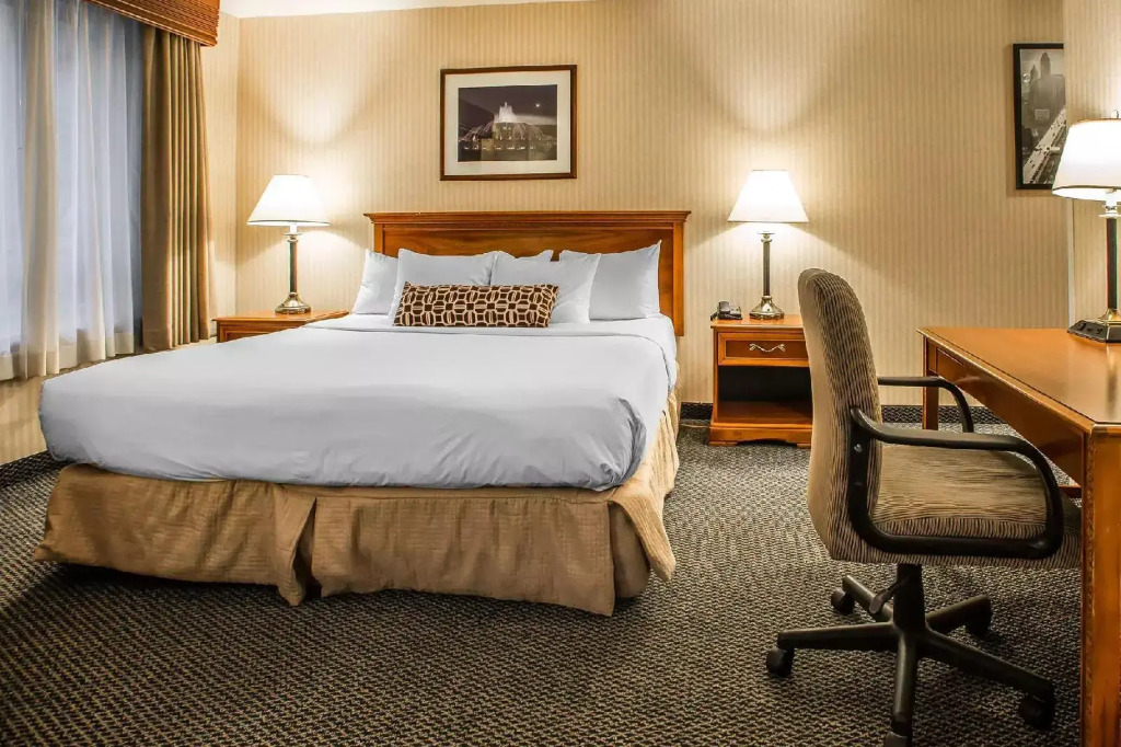 Inn of Chicago Magnificent Mile
