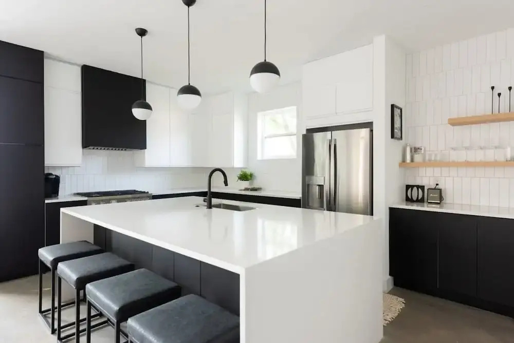 Modern DT Luxury - Rooftop City Views