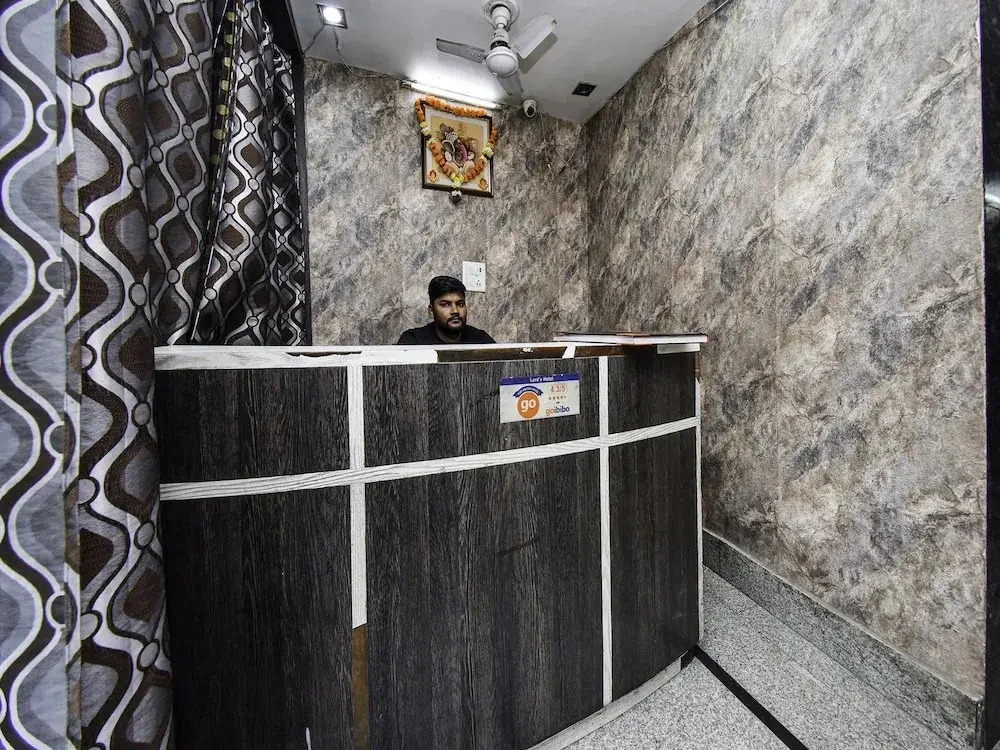 Hotel Lords By OYO Rooms