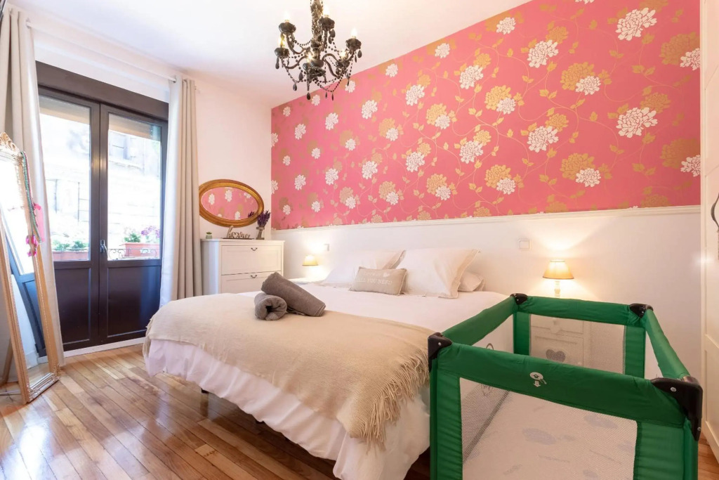 Apartment between Old Town & Guggenheim!! With Parking!!