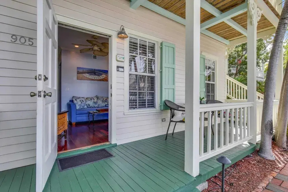 Paradise Place by Avantstay Key West Old Town Condo w/ Shared Pool