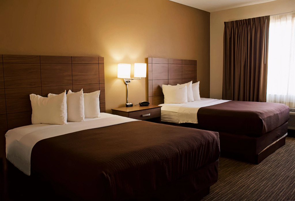 Comfort Suites University