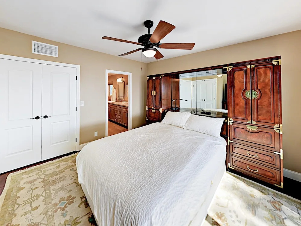 Luxe 3br W/ Stunning Canyon Views 3 Bedroom Home