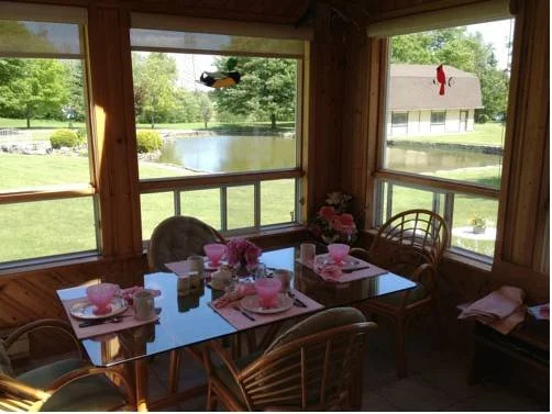 Ducktail Inn B&B