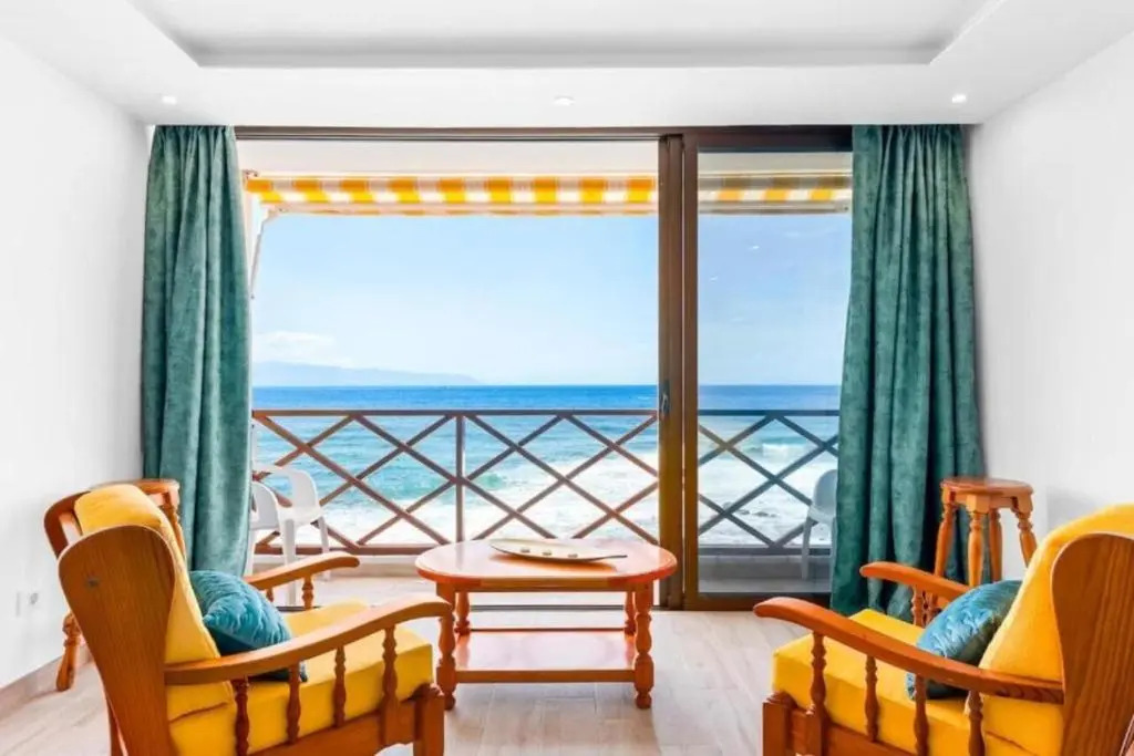 Neptuno ocean front suite