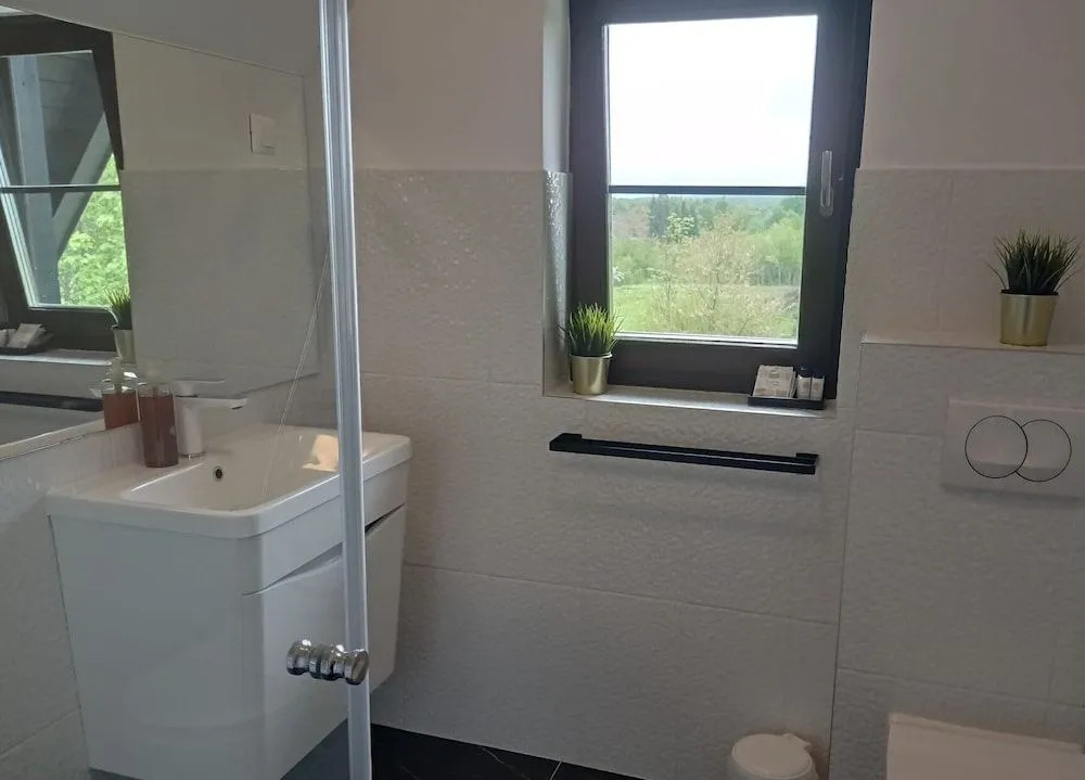 Plitvice Falls Cottage - Luxury rooms & Dinner