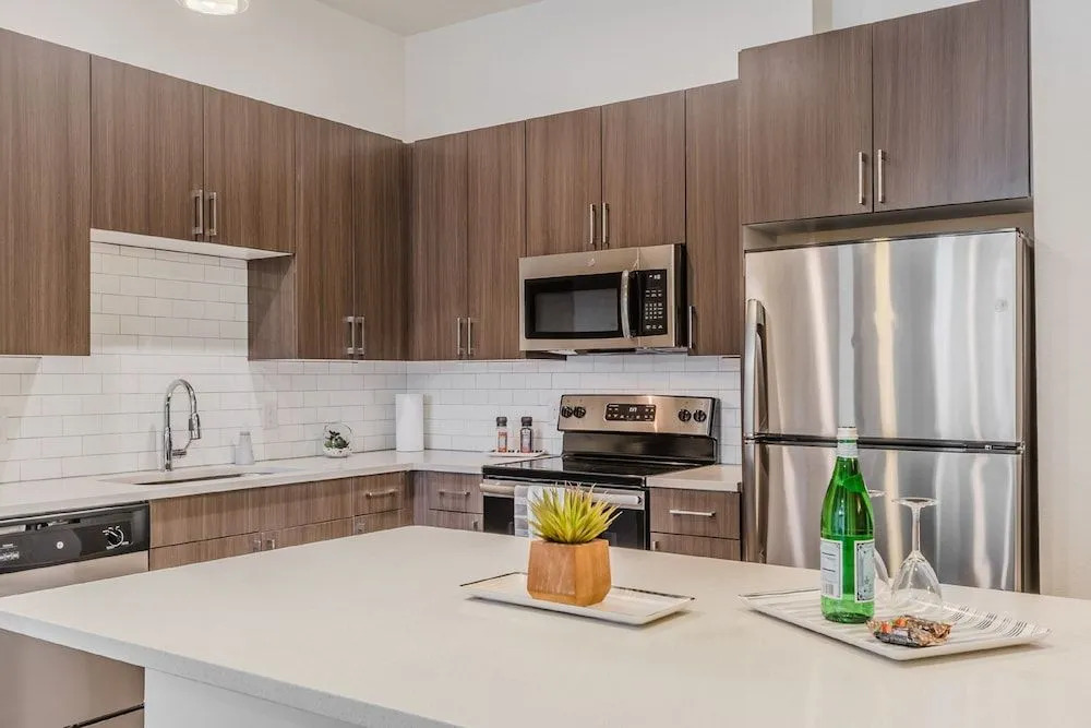 Portlandia Apartments by Barsala