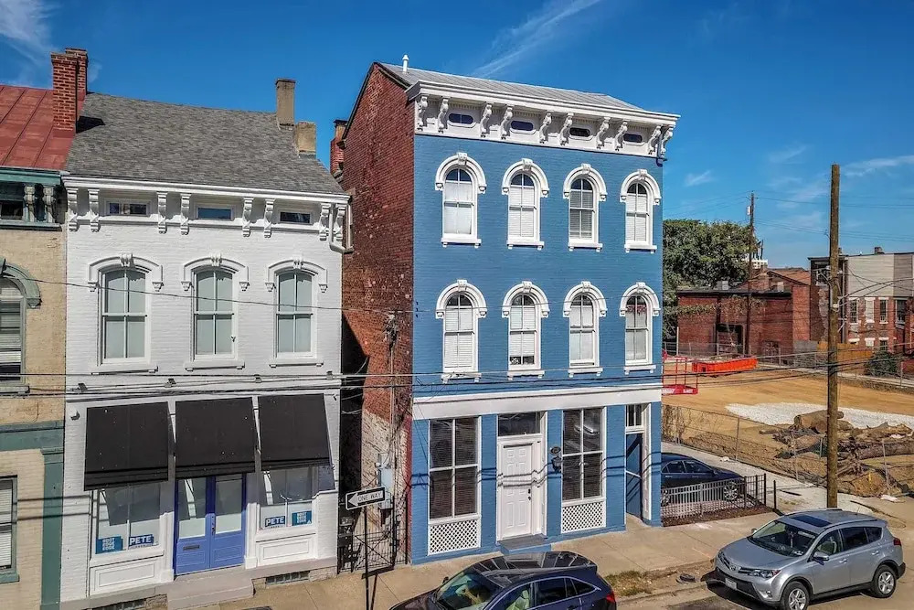 Heart of Mainstrasse Apt 2